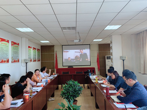 ��˾�_(k��i)չ�ڶ�ʮ��(g��)�h�L(f��ng)�������O(sh��)���������»��(d��ng)